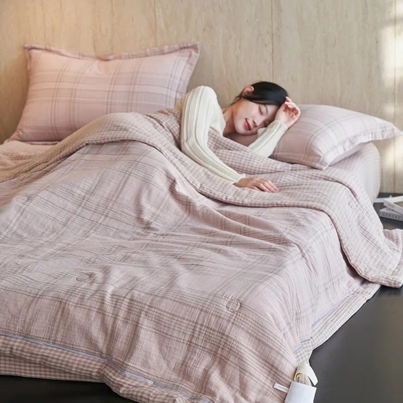 Clear Floral Gray Summer Cotton Gauze Soybean Fiber Quilt Set - Class A, Yarn-Dyed, Machine Washable (4 Pieces) - Image 4