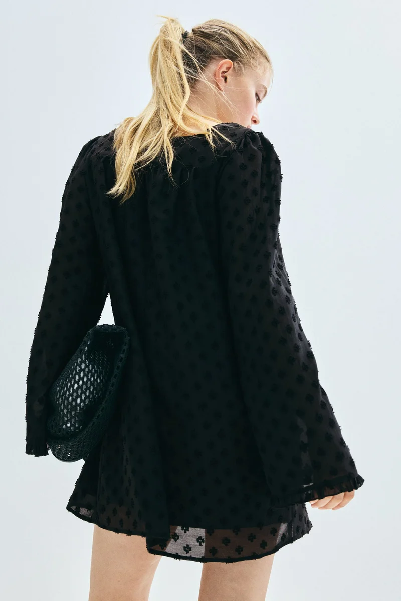 اتش اند ام فستان شفاف من نسيج بلومتي