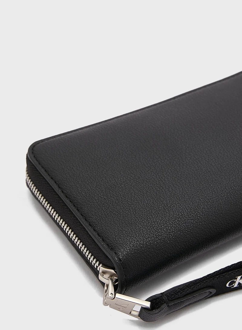 Calvin Klein Jeans Ultralight Purse