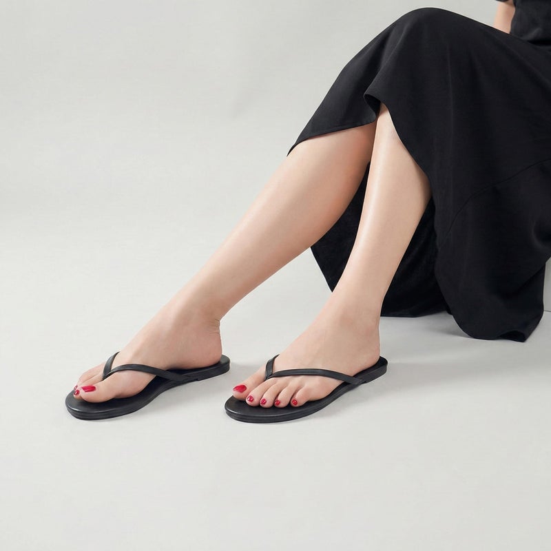 mazeskin Women's Memory Foam Comfortable Flat Thong Sandals Dressy Summer Beach Leather Slide Flip Flops,Black US7 - Image 2