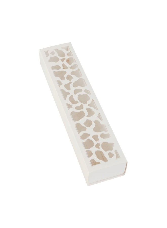 Restaurantware Sentiero 10 x 2.3 x 1.5 Inch Macaron Boxes, 100 Shock Safe Macaron Packaging - Holds 5 Macarons, With Covers, White Paper Macaron Gift Boxes, For Gifts and Parties - Image 1