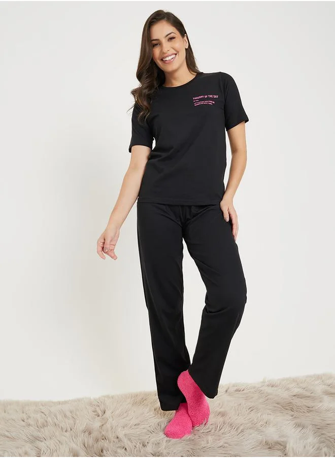 ستايلي Cotton Slogan Print T-Shirt & Pyjama Set