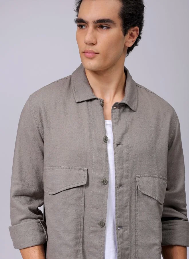 شركة المرآب الهندية Men Regular Fit Solid Full Sleeves Cutaway Collar Double Flap Pocket Resort Wear Over Shirt