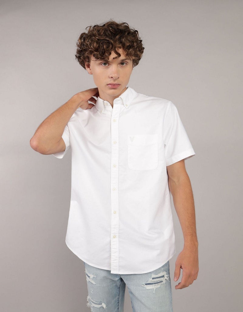 American Eagle AE Short-Sleeve Classic Fit Button-Up Shirt - Image 1