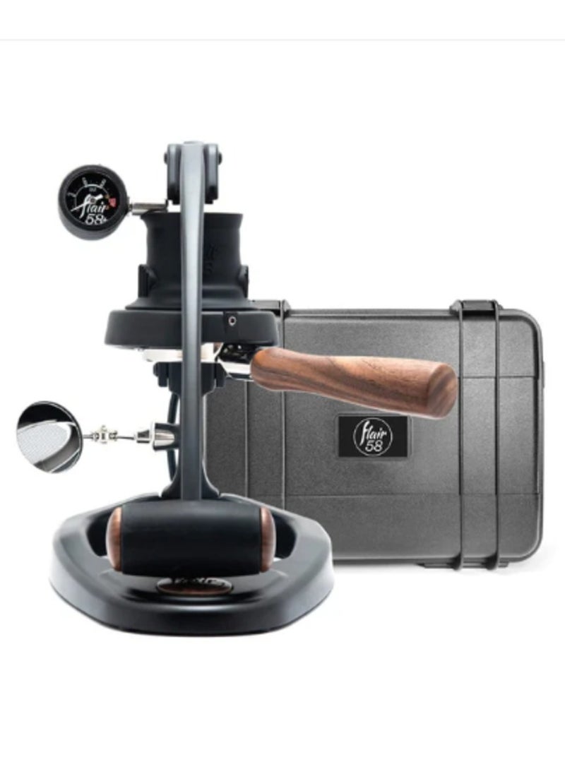 Flair Espresso 58 Plus 2, Espresso Maker in Travel Hard Case - Black  - Image 2