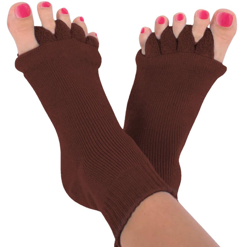 USOXO Foot Alignment Socks|Cotton Finger Toe Separator|Easing Bunion Hammertoe And Arthritis Pain Relief|Improving Posture & Increasing Flexibility|Free Size For Office Yoga Men & Women (Brown) - Image 1