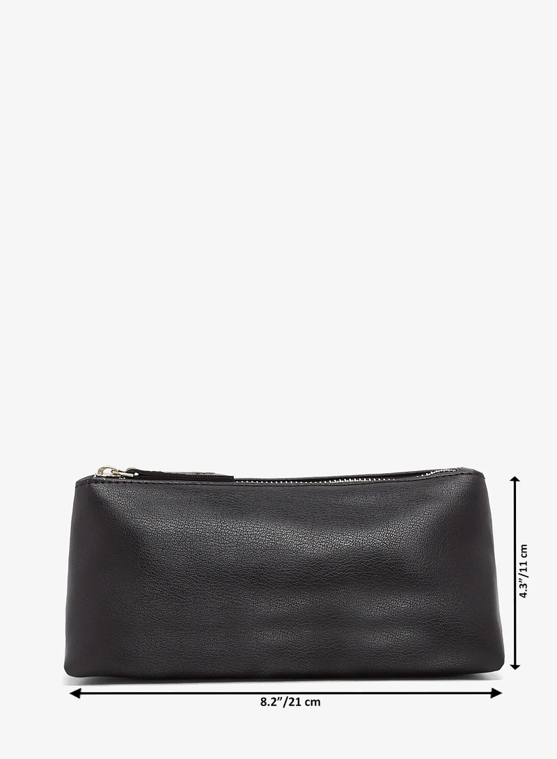 Seventy Five Spacious Storage Wash Bag