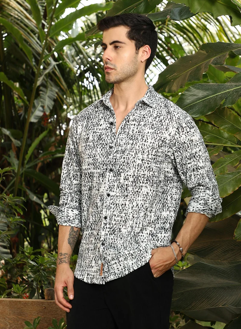 كامبوس سوترا Men's Cream White & Onyx Black Static-Imprint Shirt