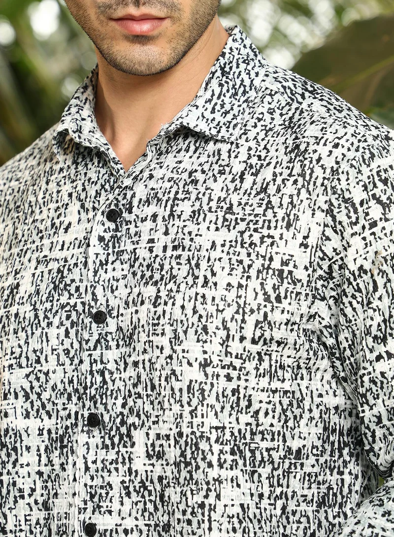 كامبوس سوترا Men's Cream White & Onyx Black Static-Imprint Shirt