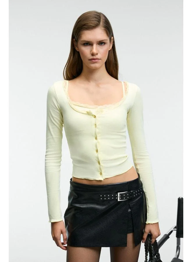 Grimelange ELVURA Women's Stretch Fabric Collar Lace-Detail Buttoned Blouse and Tank Top Matching Set – Yellow Blouse.