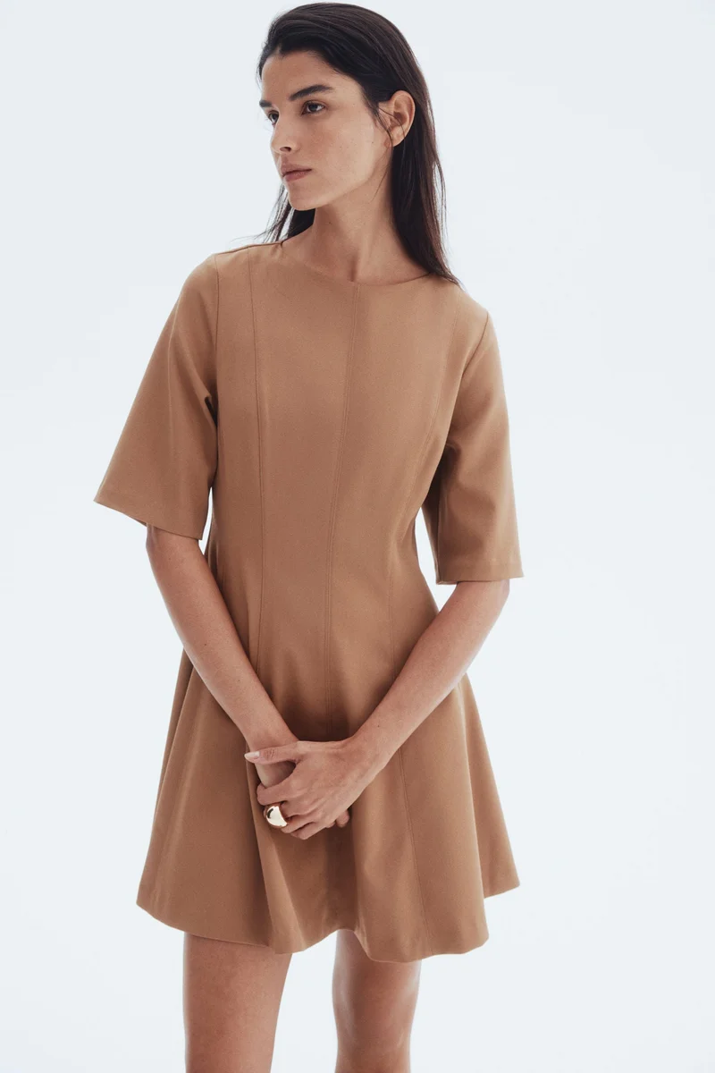 اتش اند ام فستان تويل بخصر محدد