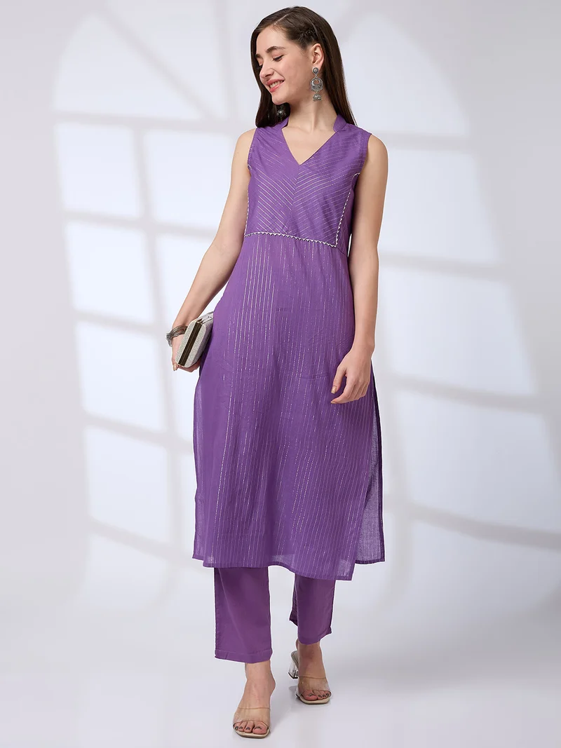 globus Globus Women Collared V-Neck Shimmer Woven Design Gotta Lace A-Line Kurta With Pants Festive Set