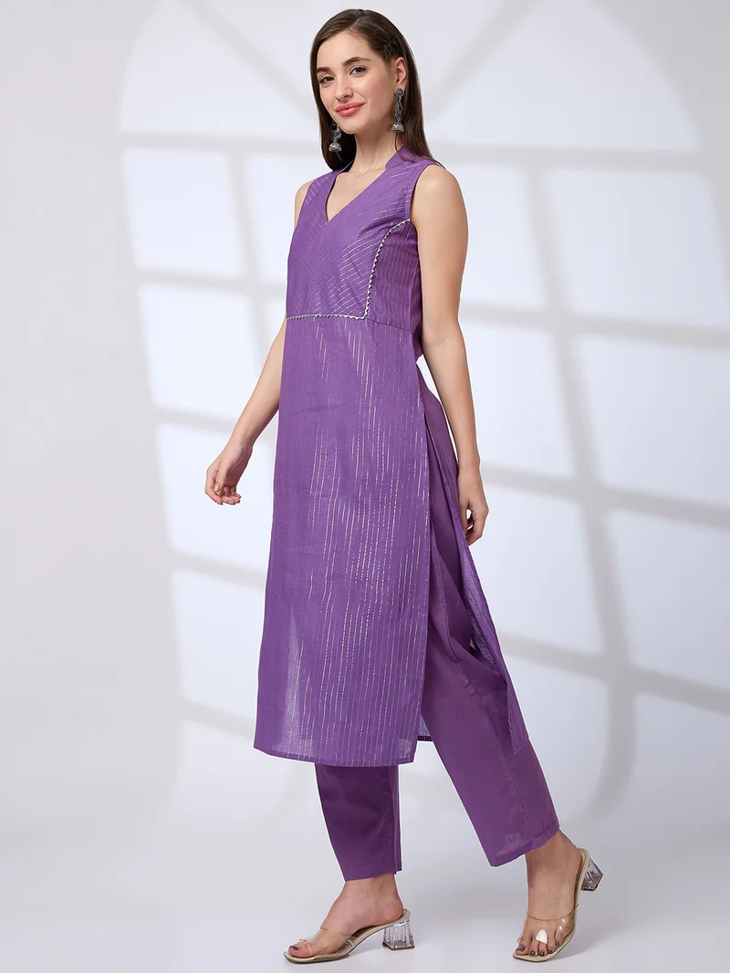 globus Globus Women Collared V-Neck Shimmer Woven Design Gotta Lace A-Line Kurta With Pants Festive Set