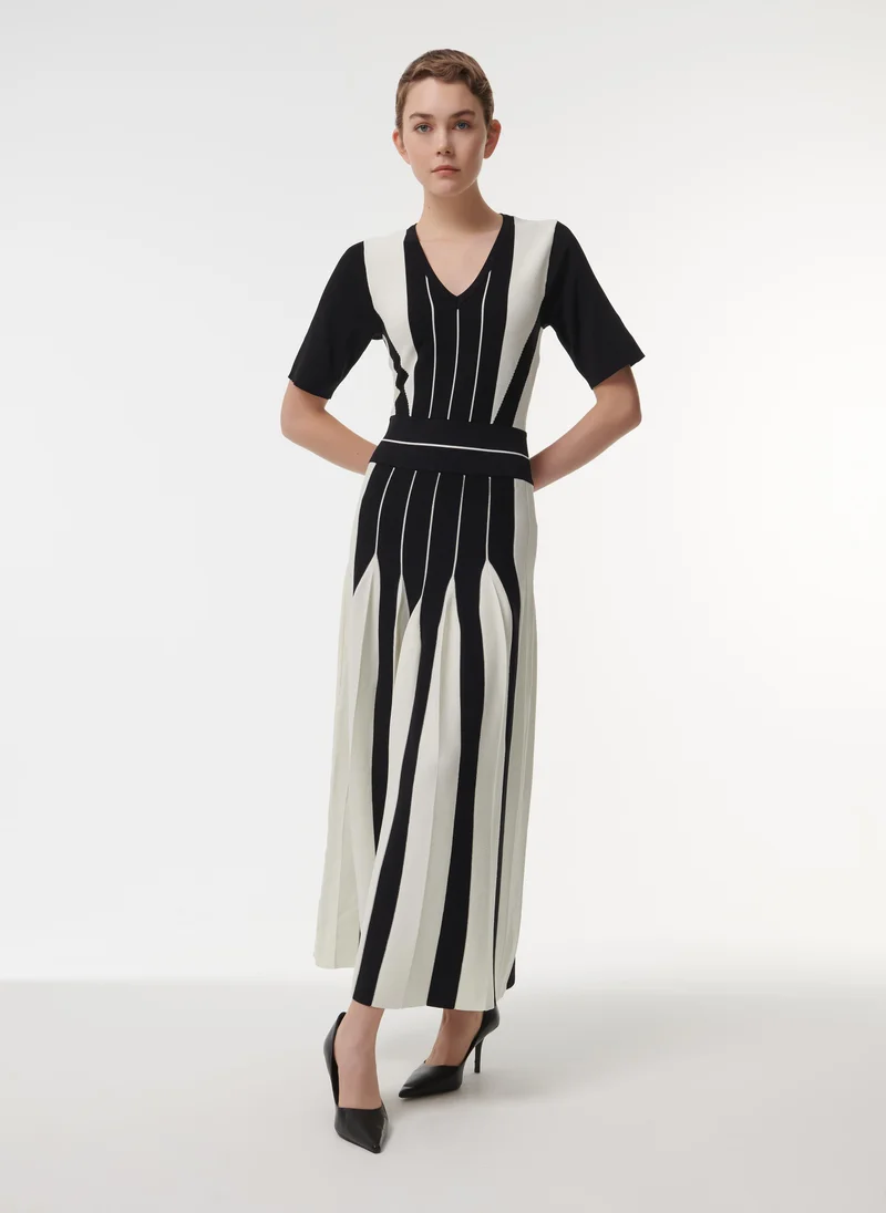 leem Monochrome Pleated Dress