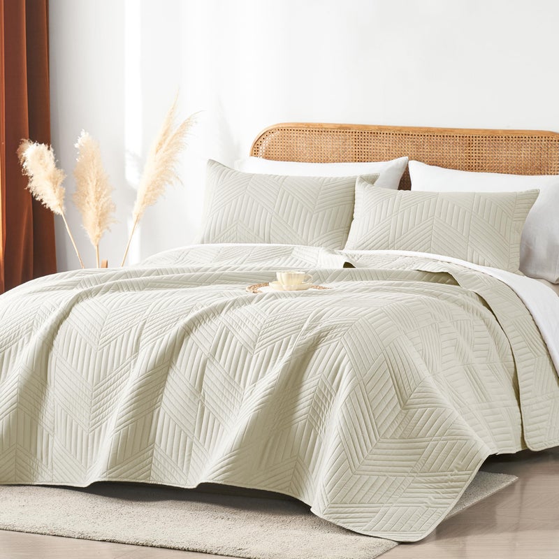 Davulos Full/Queen Quilt Set in Cream, Soft Reversible Microfiber Bedspread for All-Season Use, Lightweight Coverlet with Modern Geometric Pattern (1 Quilt, 2 Pillow Shams) - Image 2