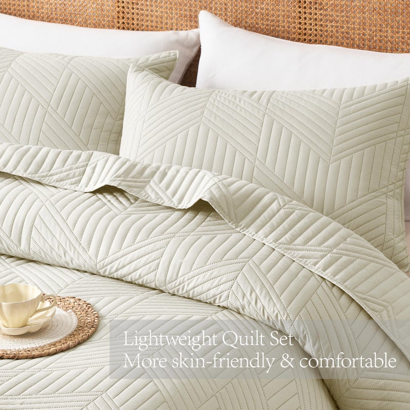 Davulos Full/Queen Quilt Set in Cream, Soft Reversible Microfiber Bedspread for All-Season Use, Lightweight Coverlet with Modern Geometric Pattern (1 Quilt, 2 Pillow Shams) - Image 3