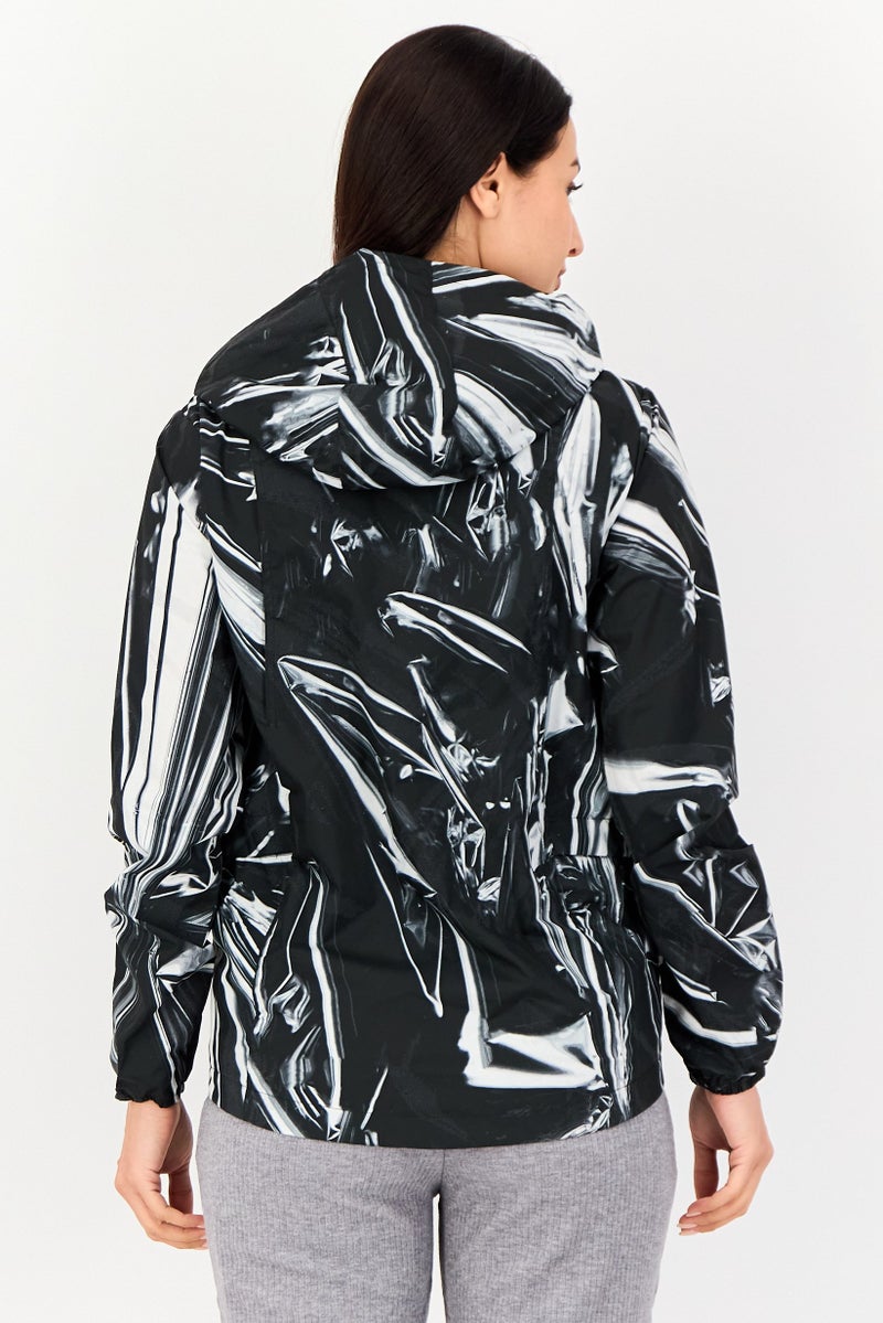 Nike Women Sportswear Fit Long Sleeve Running Windbreaker Jacket, Multicolor - Image 3