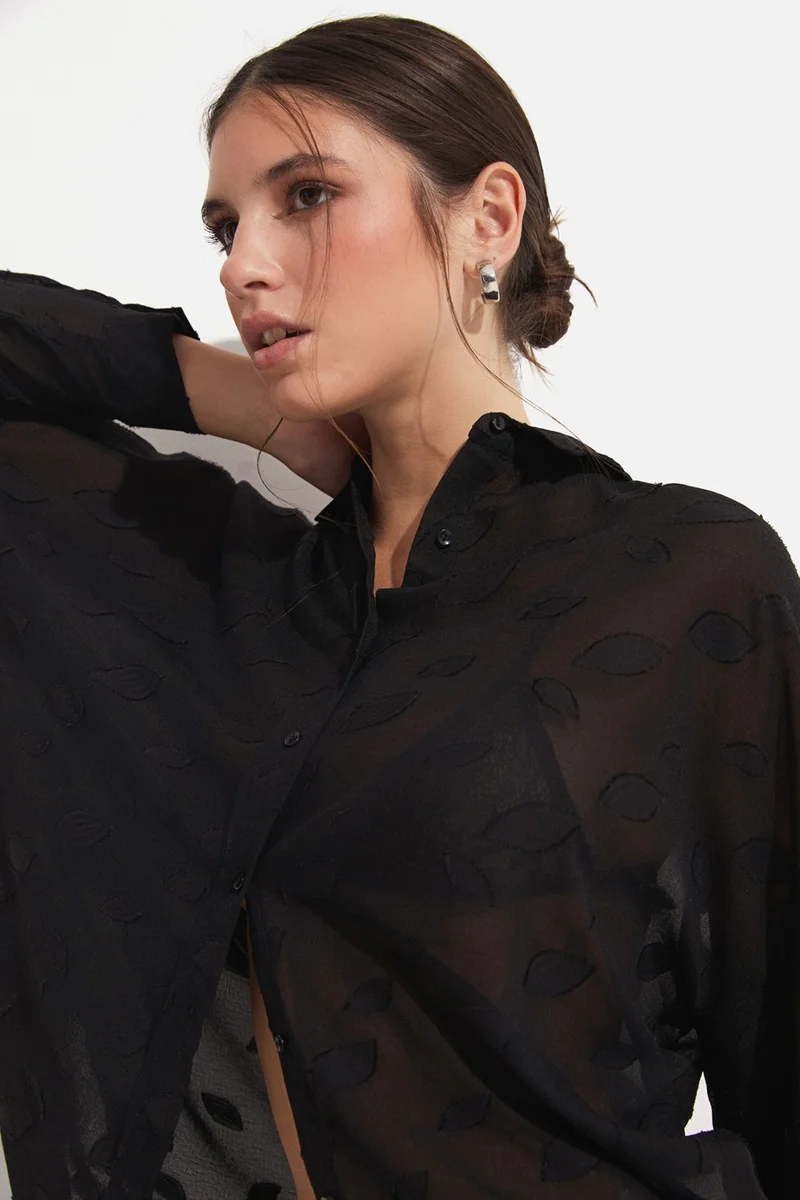 جون Women's Exclusive Oversize/loose Cut Self-Patterned Shirt