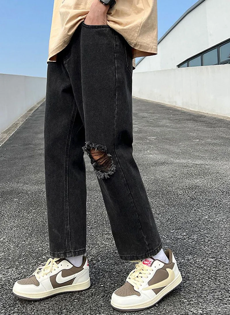 YUNIQEE Black Straight Fit Jeans