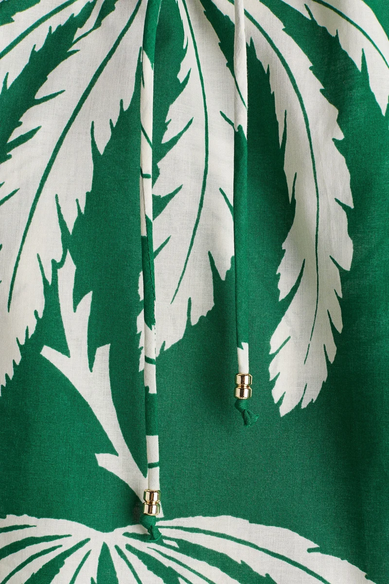 H&M Printed drawstring shorts