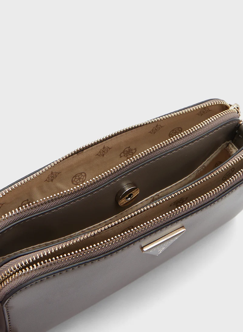 جس Daryna Status Crossbody