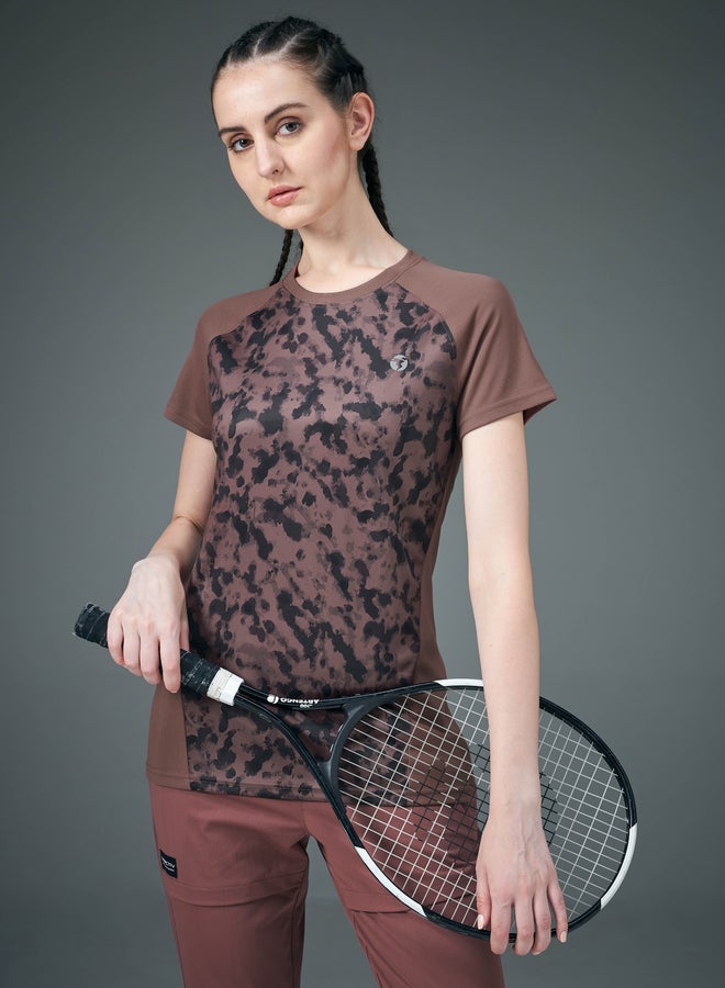 تكنوسبورت توب راجلان بطبعة جرافيك من تكنوسبورت - Image 1