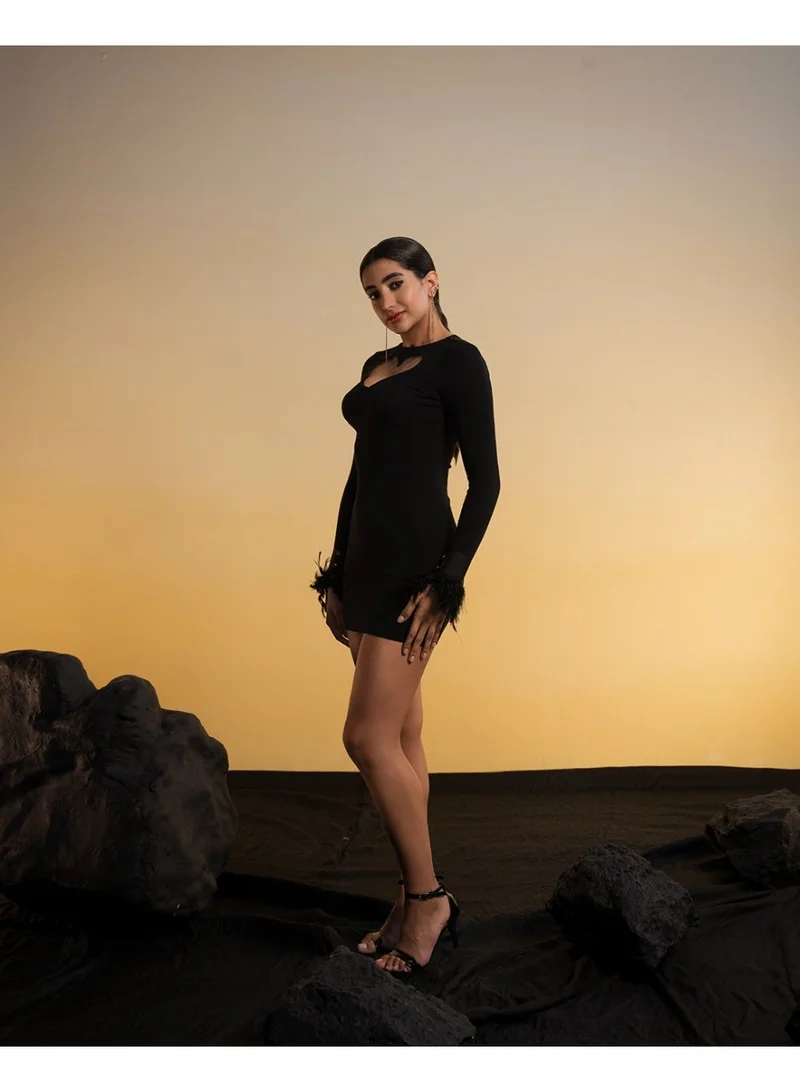 Ohsofly  Women’s Chic Mini Dress Designed with a Sleek Fit and Sophisticated Appeal, Featuring a High-Quality Finish and Modern Style, Perfect for Casual Wear, Social Events, and Effortless Fashion Styling for Women | Best Price UAE