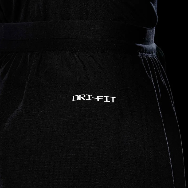 Nike Kids' Multi Tech EasyOn Dri-FIT Training Shorts