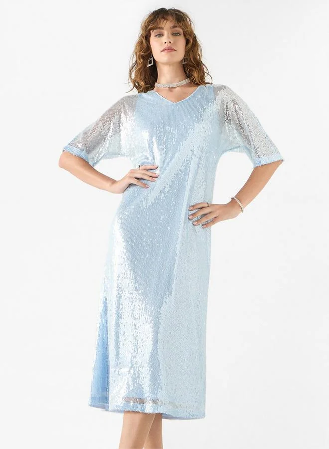 ايكونيك فستان متوسط الطول إيه لاين مزين مع تفاصيل رباط من آيكونيك