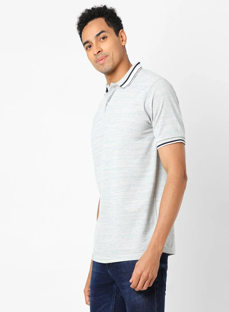 Campus Sutra Men's Solid Light Grey Polo T-Shirt With Contrast Details For Casual Wear | Regular Fit Cotton T-Shirt Crafted With Short Sleeves And Comfort Fit For Everyday Wear