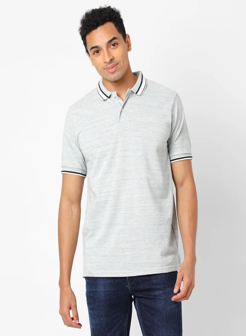 Campus Sutra Men's Solid Light Grey Polo T-Shirt With Contrast Details For Casual Wear | Regular Fit Cotton T-Shirt Crafted With Short Sleeves And Comfort Fit For Everyday Wear