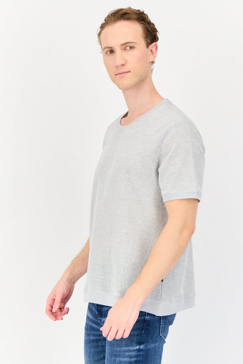 VINCE CAMUTO Men Crew Neck Short Sleeve Textured Knit T-Shirt, Light Grey - Image 2