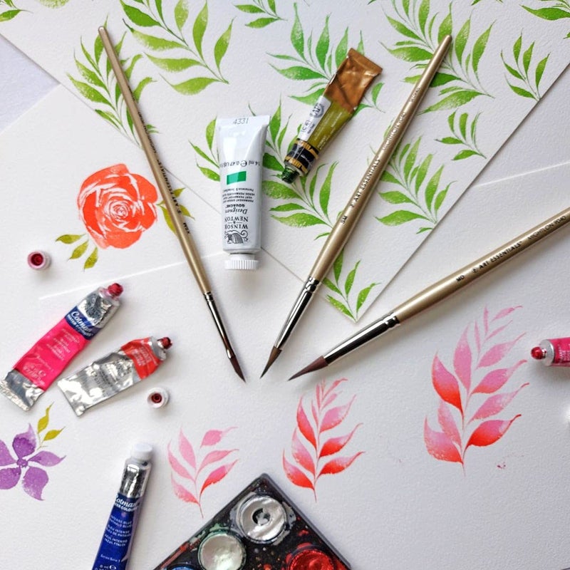Art Essentials Art Essentials MIGHTLON Synthetic Hair Brush for Mixed Media Watercolour Acrylic Hobby Series 9040 Triangle PointedPetals Short Handle Size 10 MD with Great Colour Point Retention  - Image 5