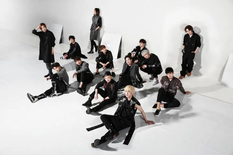 SEVENTEEN 17 CARAT Reissue 1st Mini Album CD+Photobook+Photocard+Tracking Sealed SVT - Image 3