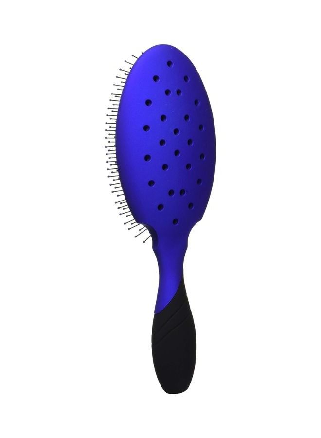 Wet Brush Pro Back Bar Detangler Royal Blue Intelliflex Bristle Brush Knot Free Mane Brush Scalp Stimulating Hair Brush Wet and Dry Hair Tangle Teaser Brush - Image 3