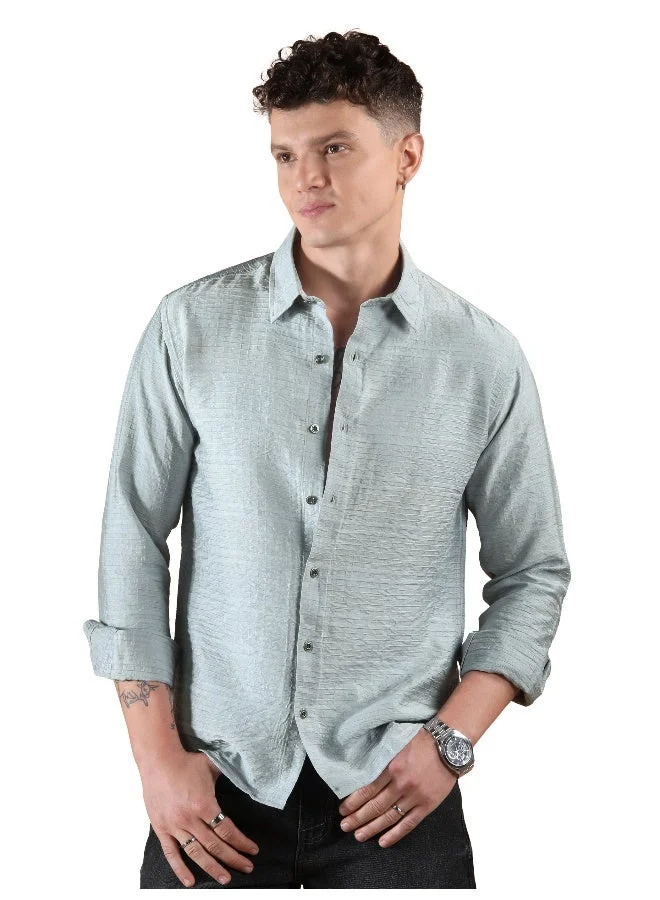 بيونغ قميص كاروهات بنقوش بارزة بلون رمادي ضبابي