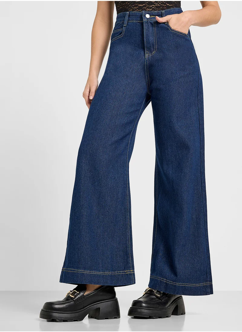 جينجر High Waisted Jeans With Wide Leg And Front Pocket Detail