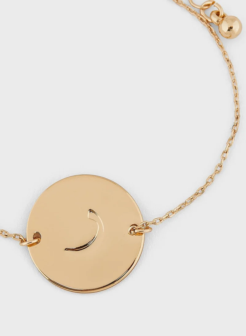 Khizana Arabic Initial "R" Disc Bracelet