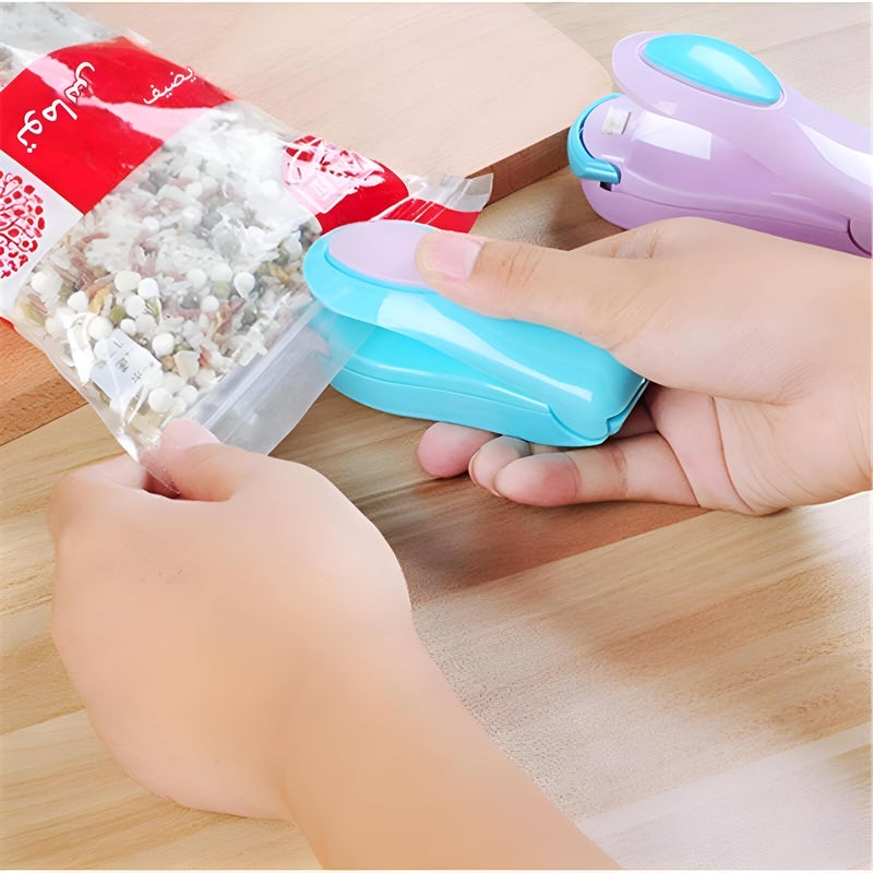 Plastic Lock - Battery-powered thermal sealer for compact bag closure, excellent for preserving food and maintaining kitchen order (assorted color) (piece-1) - Image 5