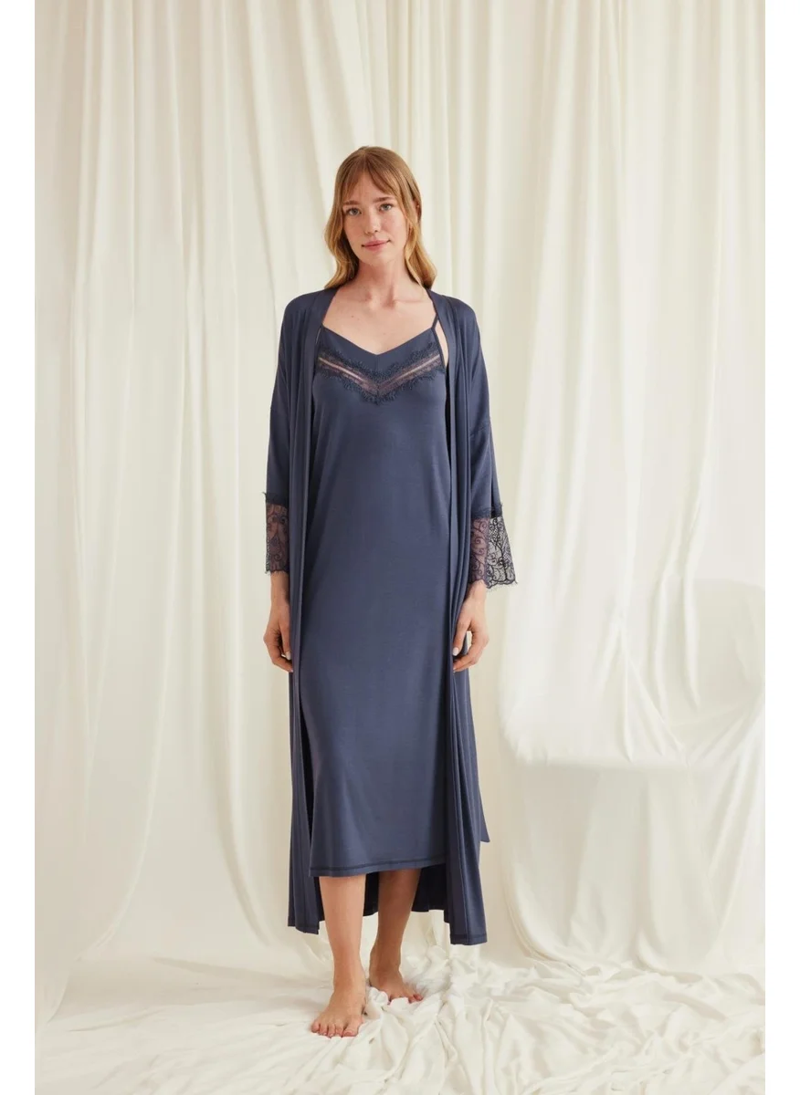 Monamise Women's Low-Cut Collar and Sleeve Lace Dressing Gown Set