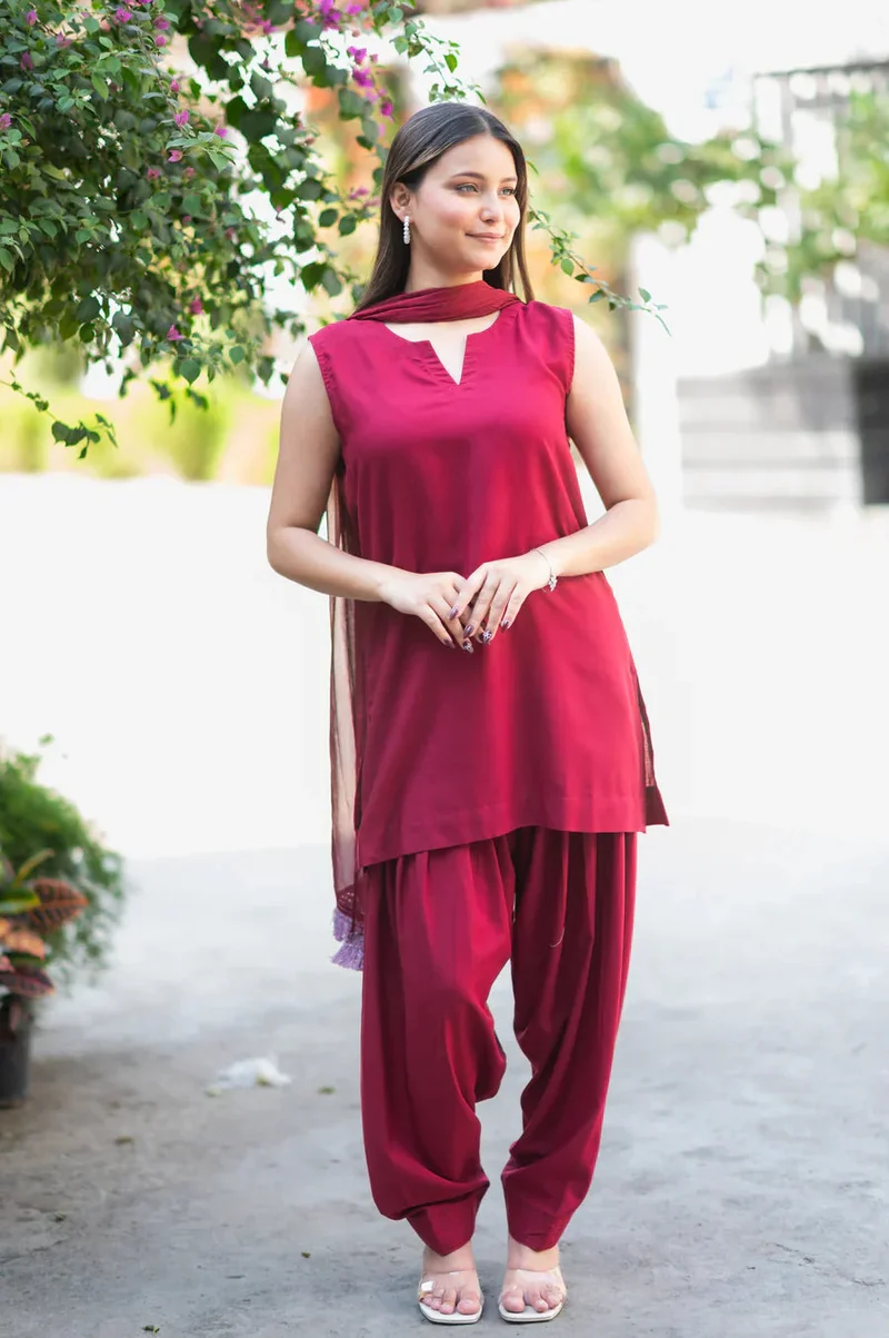 ZERESOUQ Maroon Cotton Farshi Shalwar Set With Georgette Dupatta