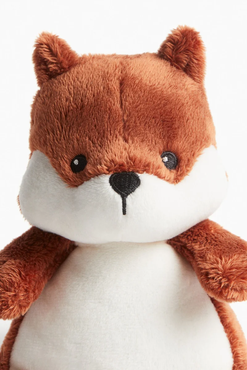 اتش اند ام دمية ناعمة