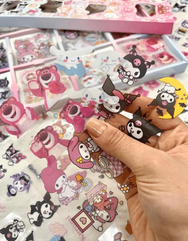 Kağıt Gemi Dükkan Sanrio Kuromi My Melody Cinnamoroll Cute Bear Patterned 8 Sections 400 Sheets Transparent Pet Sticker Set