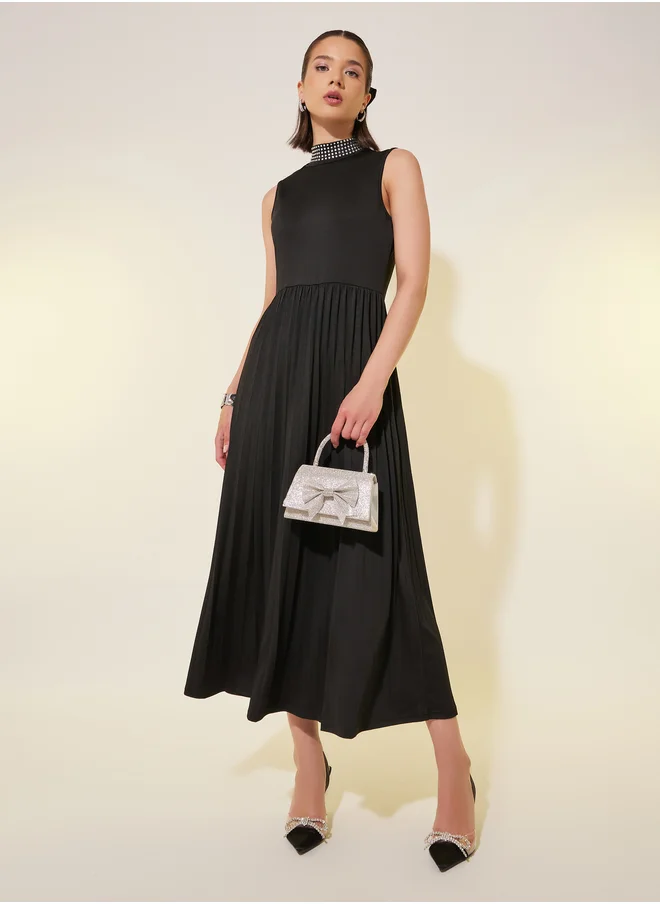 ستايلي Embellished Trim Sleeveless Pleated A-Line Midi Dress