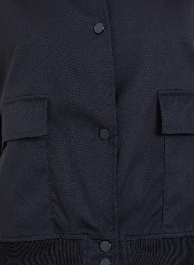 ستايلي جاكيت بومبر سادة بقصة عادية - Image 4