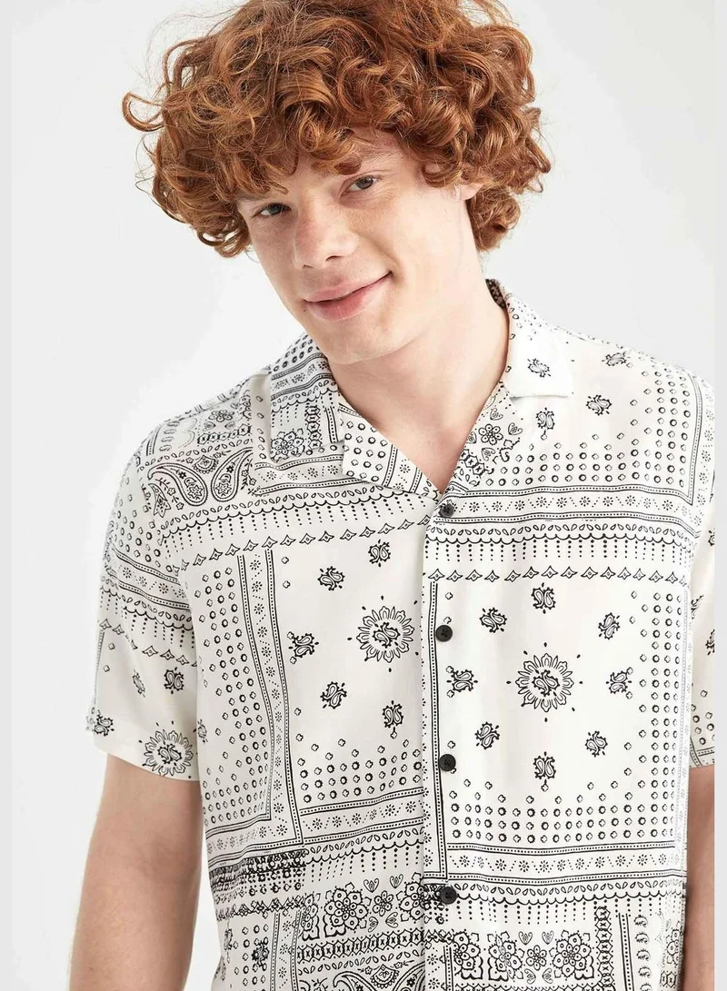 DeFacto Regular Fit Short Sleeve Ethnic Print Viscose Shirt