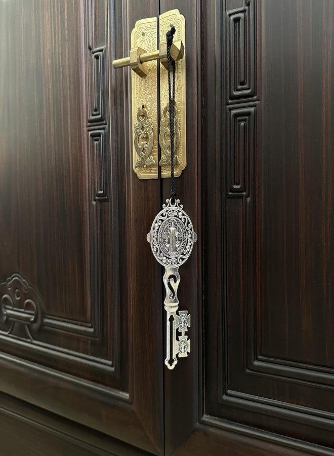 Bovemee طقم 2 قطعة من ميدالية القديس بنديكت مزدوجة الجوانب 4.9 بوصة × 2.9 بوصة بركة المفتاح للحماية - ميدالية سان بينيتو لتعليق المنزل والباب - حامل حائط هدايا عيد الفصح الكاثوليكي - هدية مفتاح سان بينيتو - Image 2