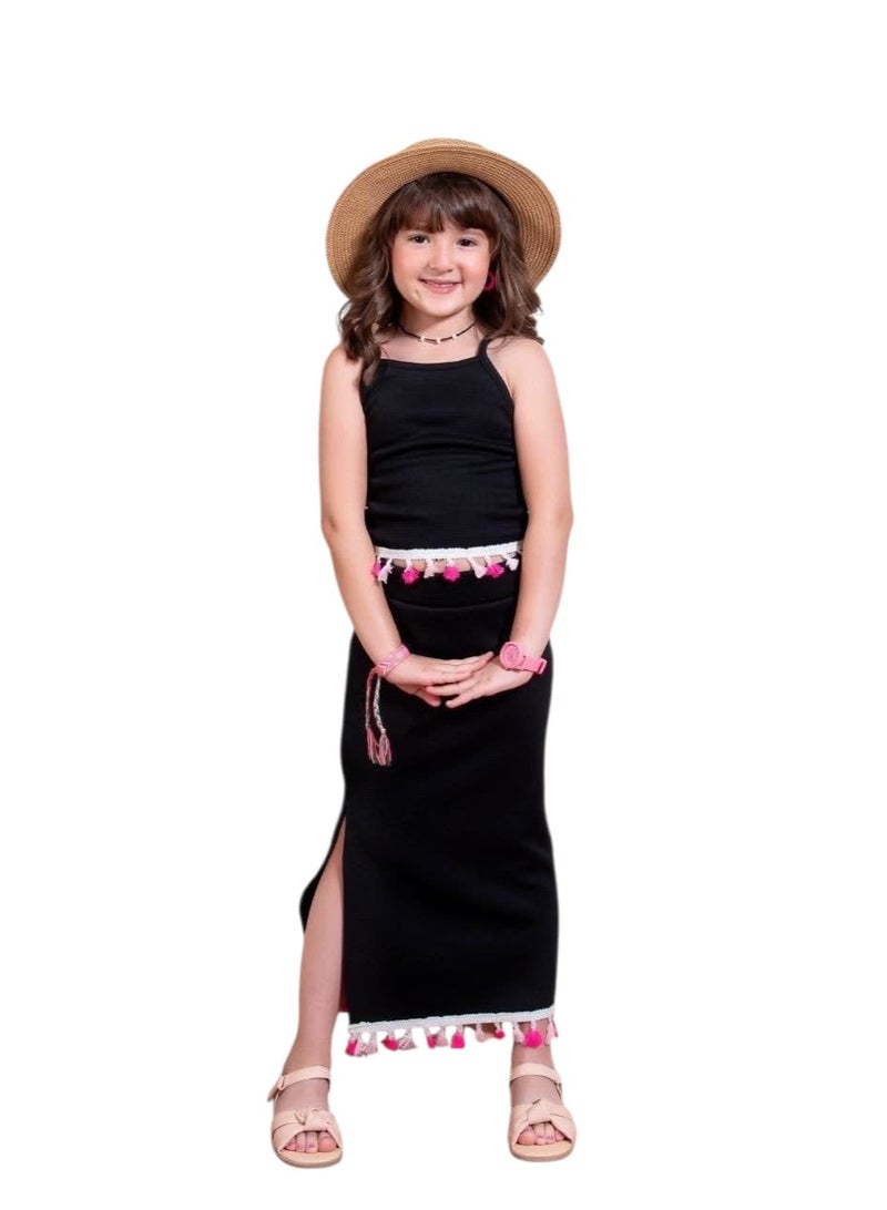 Girls' set of two handmade tassels, suitable for ages 5 to 10 years