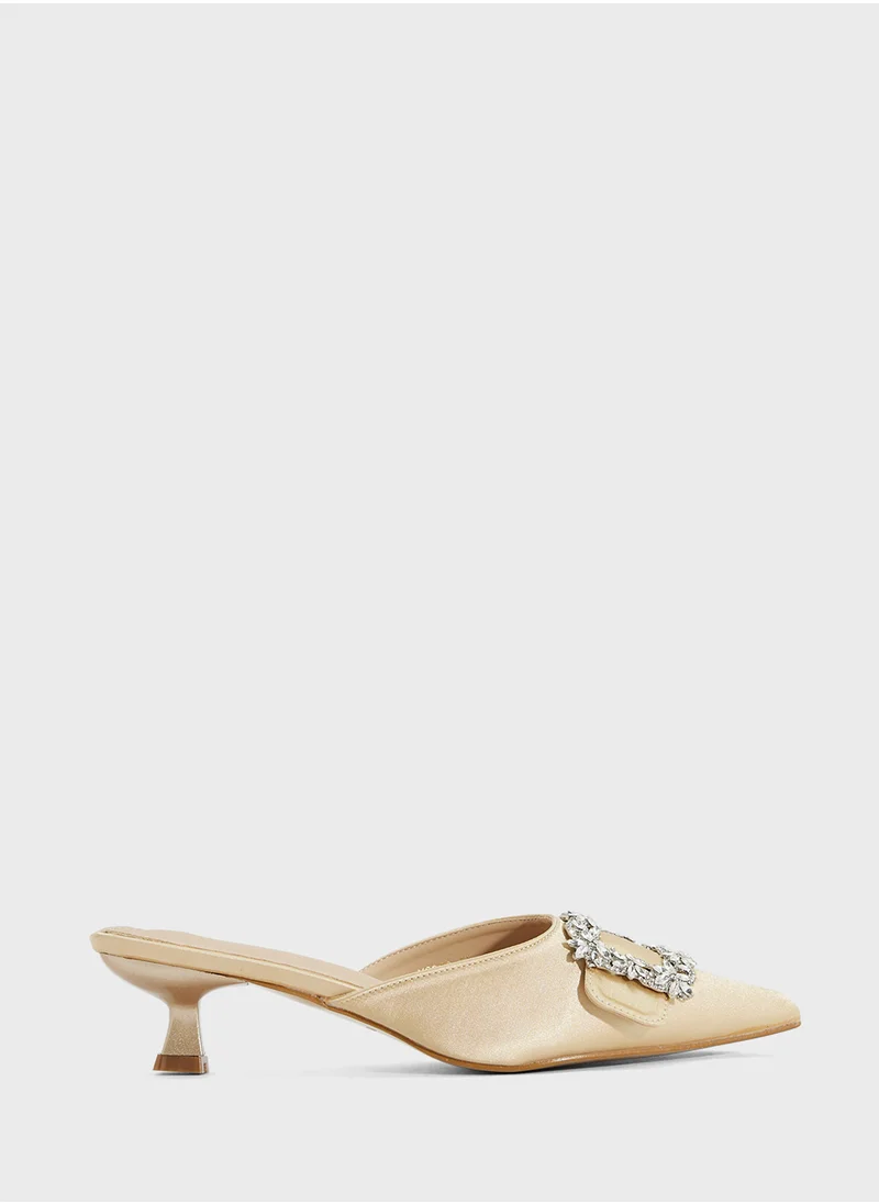 ايلا Slip On Heeled Pump Diamante Buckle