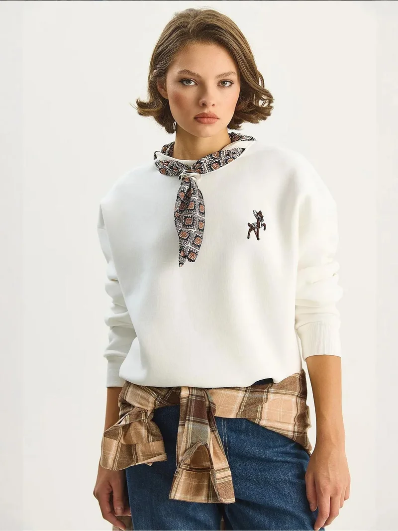 LUCCI Embroidered Crew Neck Sweatshirt